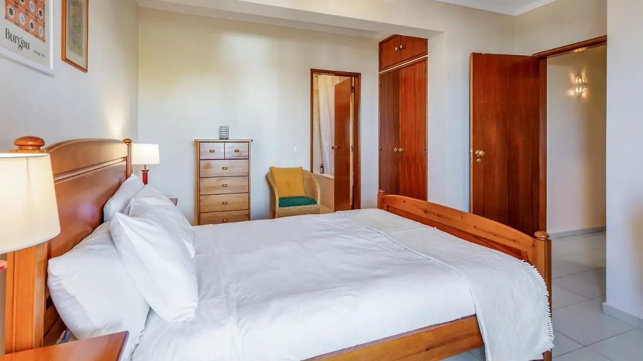 Casa Brasil 2 Bdr With Balcony By Lovelystay Portimao Portugal