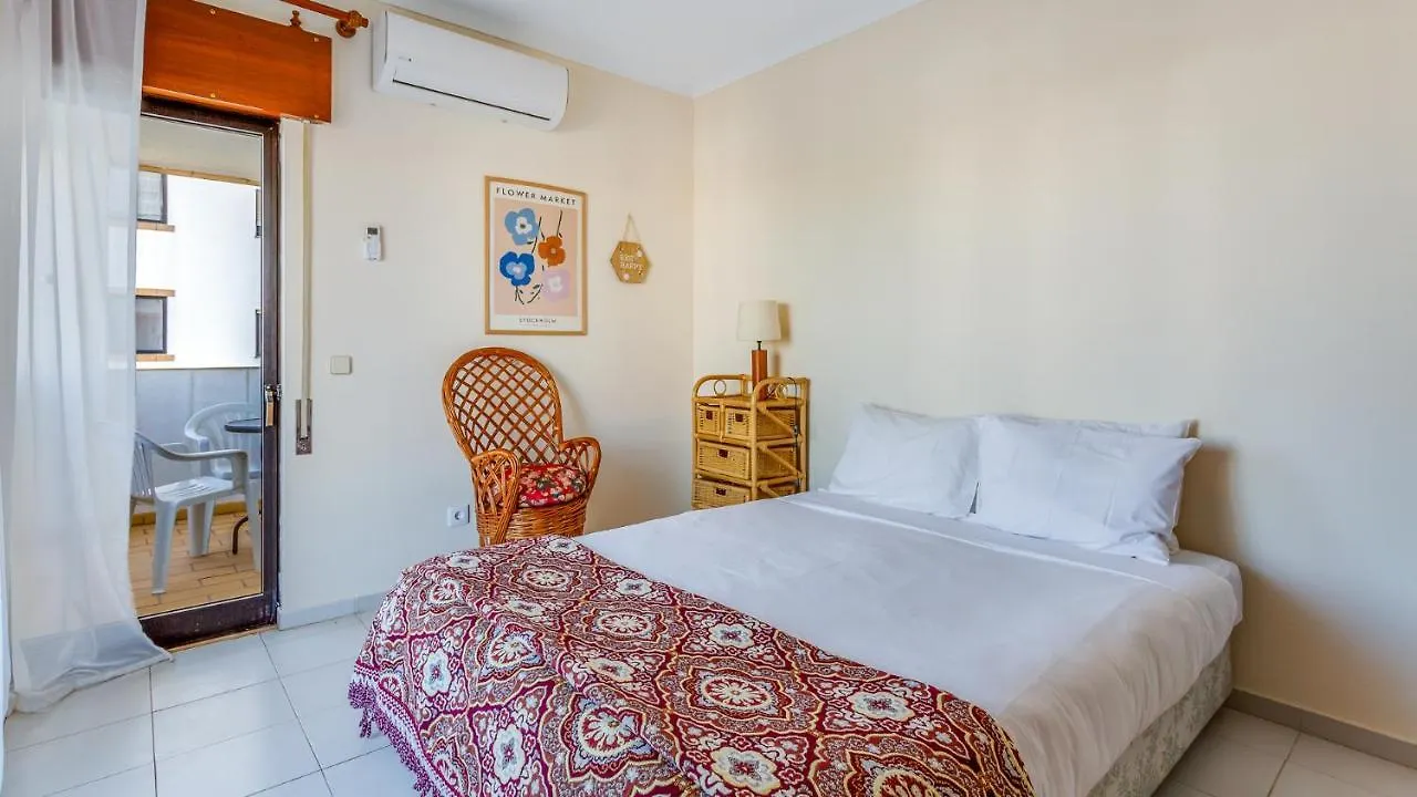 Casa Brasil 2 Bdr With Balcony By Lovelystay Portimao Portugal